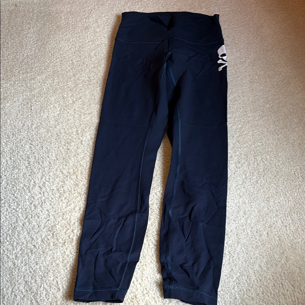 Lululemon x Soul Cycle Navy Leggings with Skull Design & Stars - Size 4